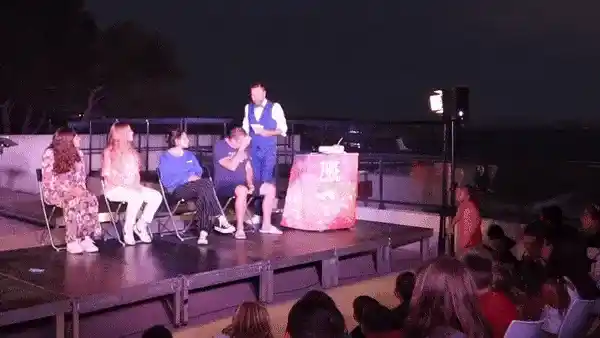 Spectacles Magiques pour Toute la Famille dans les Villages de Vacances et Campings de PACA, Var et Bouches-du-Rhône